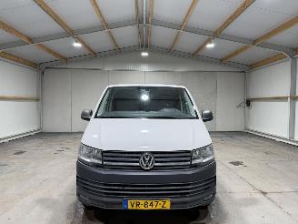 Volkswagen Transporter 2.0TDI 62kW Airco Navi Leder picture 4