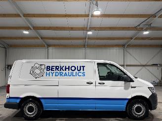 škoda dodávky Volkswagen Transporter 2.0TDI 62kW Airco Navi Leder 2015/12