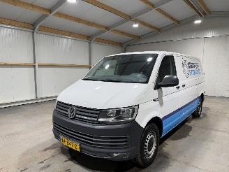 Volkswagen Transporter 2.0TDI 62kW Airco Navi Leder picture 10