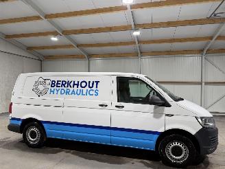 Volkswagen Transporter 2.0TDI 62kW Airco Navi Leder picture 2