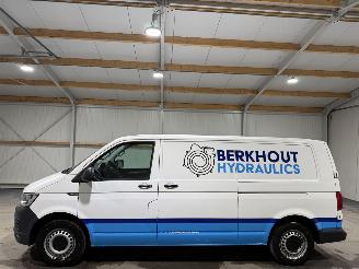 Volkswagen Transporter 2.0TDI 62kW Airco Navi Leder picture 8