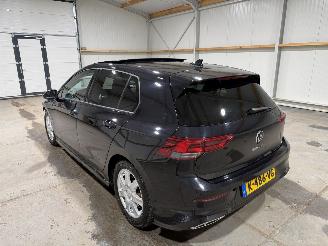 Volkswagen Golf 1.5 eTSI 110kW Automaat R-Line Pano picture 12
