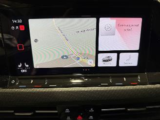 Volkswagen Golf 1.5 eTSI 110kW Automaat R-Line Pano picture 32