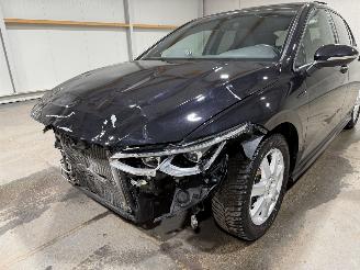 Volkswagen Golf 1.5 eTSI 110kW Automaat R-Line Pano picture 24