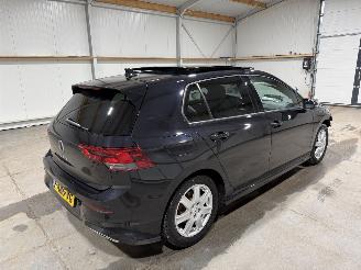 Volkswagen Golf 1.5 eTSI 110kW Automaat R-Line Pano picture 5