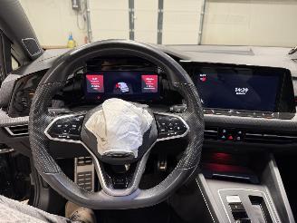 Volkswagen Golf 1.5 eTSI 110kW Automaat R-Line Pano picture 31