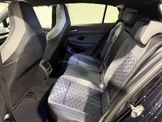 Volkswagen Golf 1.5 eTSI 110kW Automaat R-Line Pano picture 38