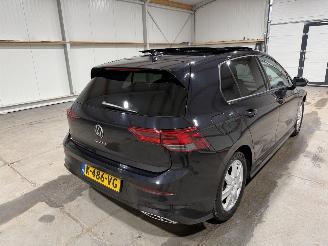 Volkswagen Golf 1.5 eTSI 110kW Automaat R-Line Pano picture 6