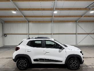 Voiture accidenté Dacia Spring 27kWh 33kW Comfort Plus Orange Pack 2022/4