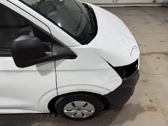 Volkswagen Transporter Electric 64kWh 100kW Life picture 18