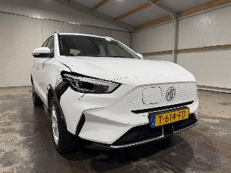 MG ZS 50kWh 130kW EV Standard Range Comfort picture 22