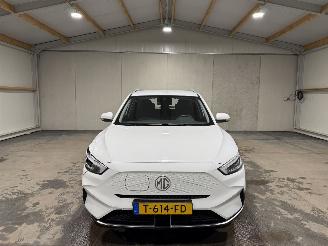 MG ZS 50kWh 130kW EV Standard Range Comfort picture 4