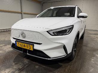 MG ZS 50kWh 130kW EV Standard Range Comfort picture 24