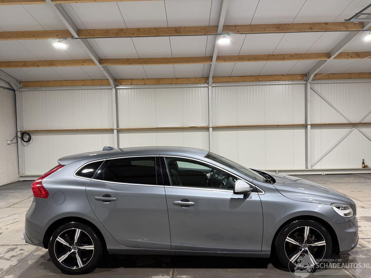 Volvo V-40 2.0T2 90kW Clima Camera Inscription