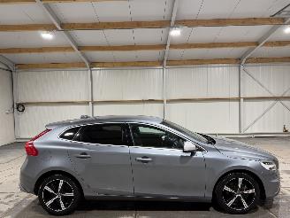 Damaged car Volvo V-40 2.0T2 90kW Clima Camera Inscription 2017/5