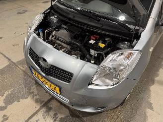 Toyota Yaris 1.3VVTi 64kW Automaat Airco Sol MMT picture 25