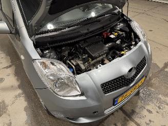Toyota Yaris 1.3VVTi 64kW Automaat Airco Sol MMT picture 23