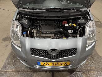 Toyota Yaris 1.3VVTi 64kW Automaat Airco Sol MMT picture 24