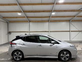 Unfallwagen Nissan Leaf 40kWh 110kW Tekna 2019/12