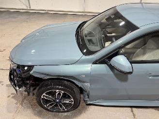 BMW iX2 67kWh 150kW Edrive 20 picture 18