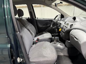 Toyota Yaris 1.3-16V 63kW VVT-i Luna picture 20