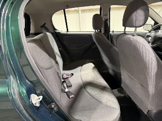 Toyota Yaris 1.3-16V 63kW VVT-i Luna picture 19