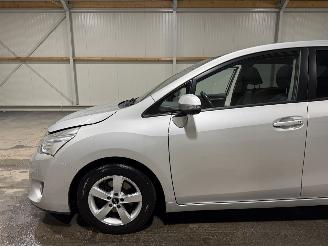 Toyota Verso 1.8VVT-i 108kW Automaat Dynamic Business picture 13