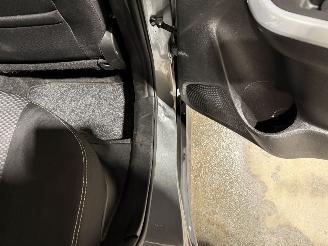 Suzuki Vitara 1.6 88kW Camera Exclusive picture 25