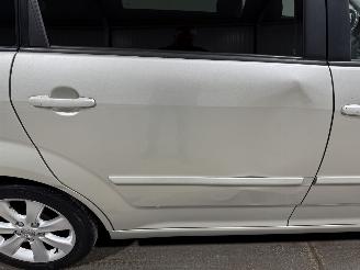 Toyota Verso 1.8VTT-i 95kW Automaat Luna 7P picture 17