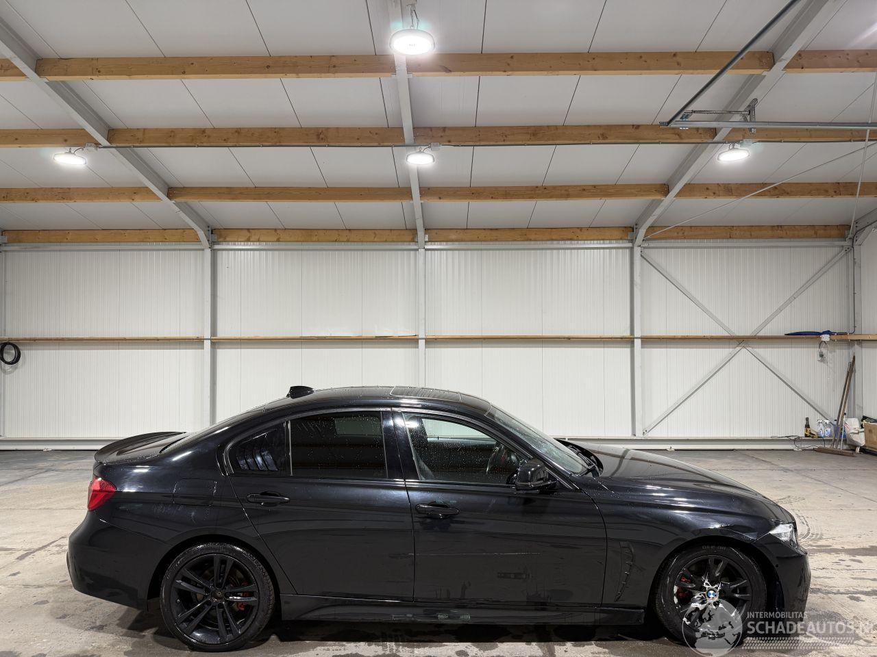 BMW 3-serie 320i 135kW Automaat Schuifkantel M Sport Edition