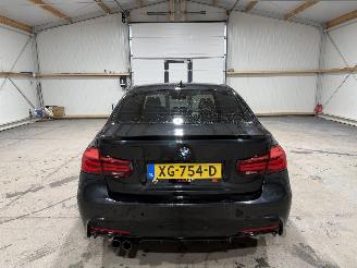 BMW 3-serie 320i 135kW Automaat Schuifkantel M Sport Edition picture 7