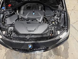 BMW 3-serie 320i 135kW Automaat Schuifkantel M Sport Edition picture 29