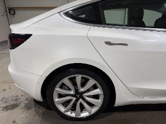 Tesla Model 3 60kWh 175kW RWD Plus picture 18