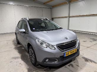 Peugeot 2008 1.2PureTech 60kW Automaat Pano Active picture 3