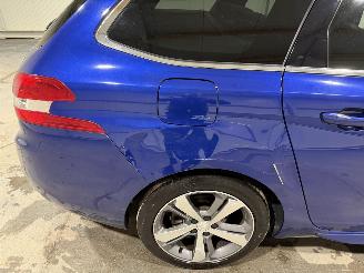 Peugeot 308 1.2PureTech 96kW GT-Line picture 16