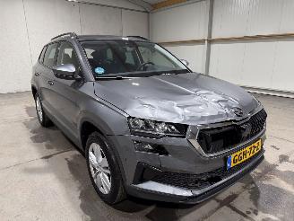 Skoda Karoq 1.5TSI 110kW Automaat ACT Business Edition picture 3