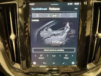 Volvo Xc-60 2.0T6 PluginHybrid 186kW Automaat AWD Ultimate DARK Pano picture 37