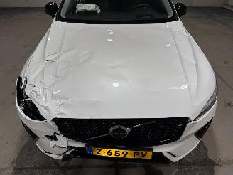 Volvo Xc-60 2.0T6 PluginHybrid 186kW Automaat AWD Ultimate DARK Pano picture 21