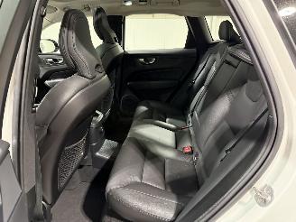 Volvo Xc-60 2.0T6 PluginHybrid 186kW Automaat AWD Ultimate DARK Pano picture 38