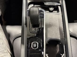 Volvo Xc-60 2.0T6 PluginHybrid 186kW Automaat AWD Ultimate DARK Pano picture 36