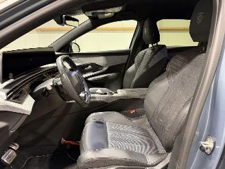 Peugeot e-3008 73kWh 157kWh GT Avantage 210 picture 34