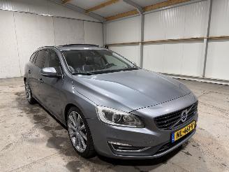 Volvo V-60 2.0T5 180kW Automaat Summum Schuifkantel picture 3