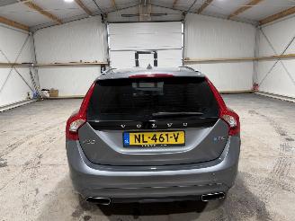 Volvo V-60 2.0T5 180kW Automaat Summum Schuifkantel picture 7
