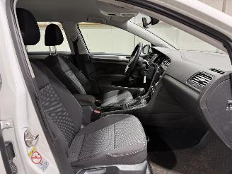 Volkswagen Golf 1.6TDI 85kW Automaat Trendline picture 25