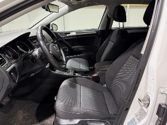 Volkswagen Golf 1.6TDI 85kW Automaat Trendline picture 14