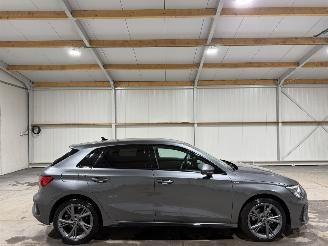 krockskadad bil auto Audi A3 SportBack 30TFSI 81kW Automaat S Edition 2023/7
