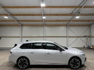 Damaged car Opel Astra 54kWh 115kW Electric Edition 2025/12