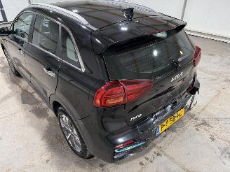 Kia e-Niro 64kWh 150kW Automaat Dynamicline picture 36