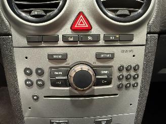 Opel Corsa 1.4-16V 74kW Anniversary Edition picture 17