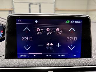 Peugeot 3008 2.0BlueHDI 132kW Automaat GT Pano picture 15